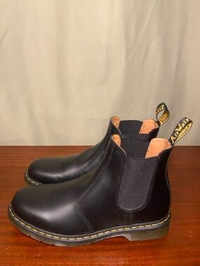 Dr. Martens 2976  (YS) Yellow Stitch Smooth  Black Leather Chelsea Boots  Men 12